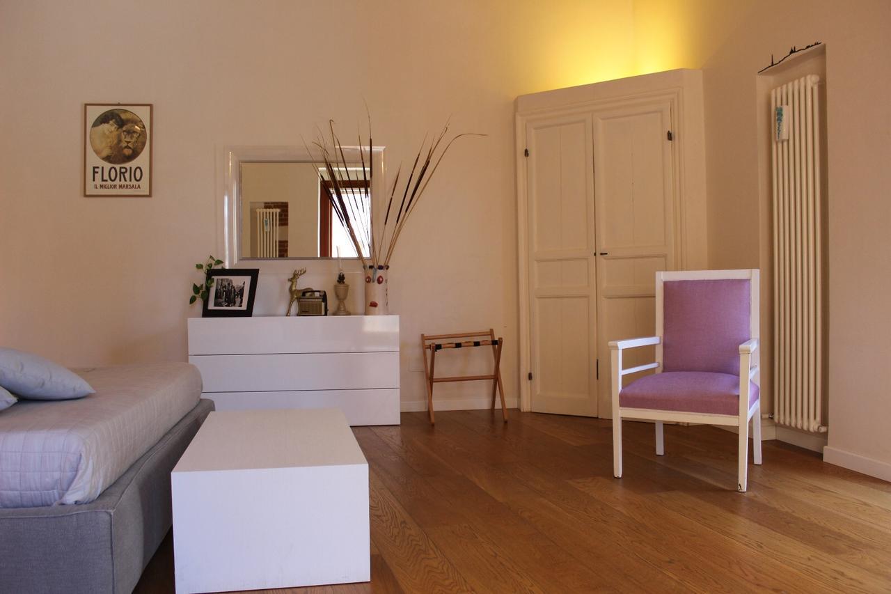 Dimora Di Charme Cassaro 168 Bed & Breakfast Marsala Exterior photo